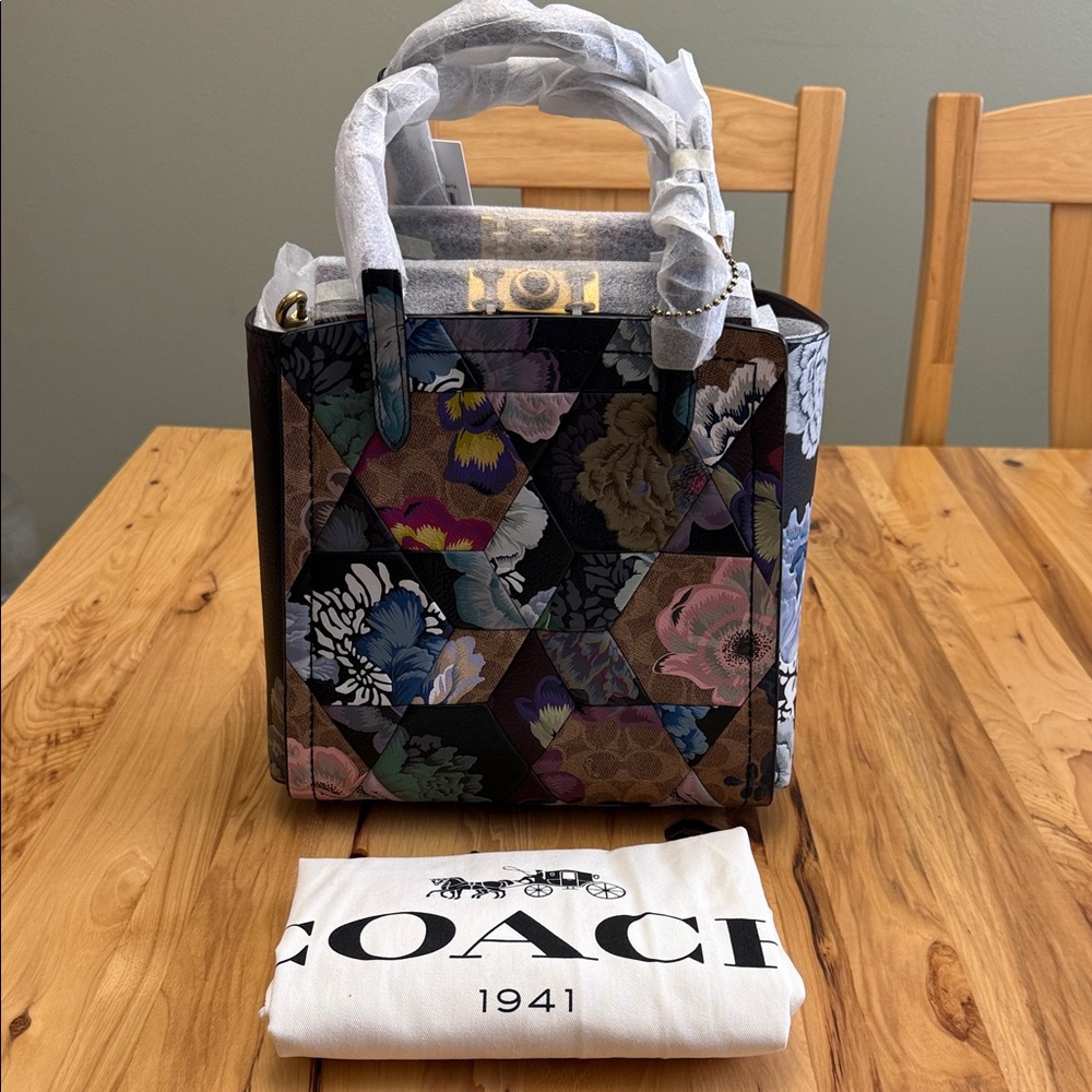 NWT Coach x Kaffe Fassett Troupe Tote In Signature Canvas With Patchwork